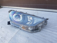 Laden Sie das Bild in den Galerie-Viewer, Frontscheinwerfer Toyota Yaris 85122000 Rechts Scheinwerfer Headlight SCH8470096631jm