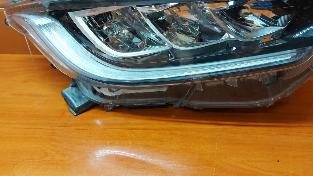 Frontscheinwerfer Toyota Yaris LED Ein Stück (Rechts oder Links) Headlight