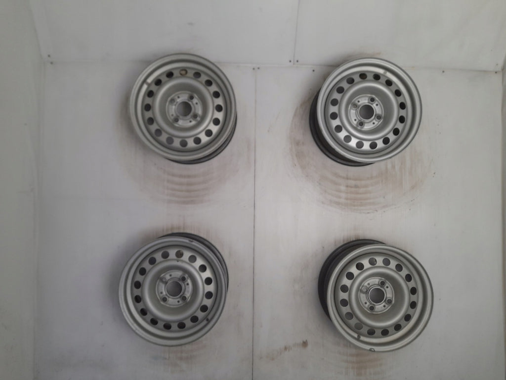 1x Alufelge 14 Zoll 5.5" 4x100 35ET Silber 1125686 BMW Rim Wheel FEL1931565798vs