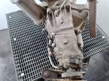 Load image into Gallery viewer, Motor Mercedes-Benz W123 2.0 1976 Diesel Engine Komplett