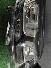 Laden Sie das Bild in den Galerie-Viewer, Frontscheinwerfer Citroën Jumpy 9808567780 Ein Satz Scheinwerfer Headlight