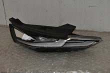 Load image into Gallery viewer, Frontscheinwerfer Hyundai Santa Fe IV 92208-S1000 LED Rechts Headlight