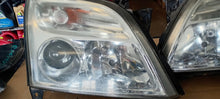Laden Sie das Bild in den Galerie-Viewer, Frontscheinwerfer Opel Vectra C 18331085499 Ein Satz Scheinwerfer Headlight SCH6870113164sf