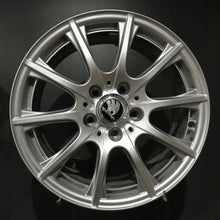 Laden Sie das Bild in den Galerie-Viewer, 4x Alufelge 16 Zoll 6.5" 5x112 38ET A2054012400 Mercedes-Benz Octavia I FEL5422247653vn