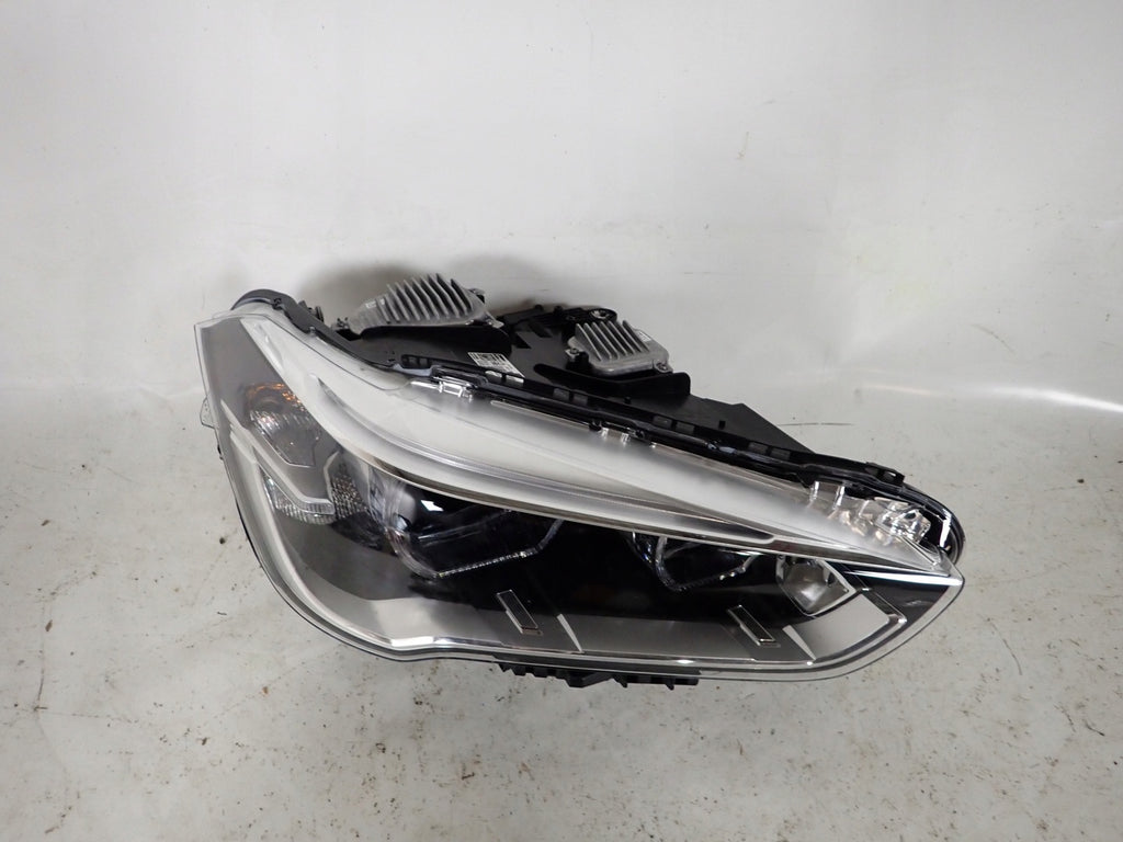 Frontscheinwerfer BMW X1 F48 6311-2707376-01 LED Rechts Scheinwerfer Headlight SCH6071005609ag