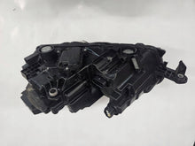 Laden Sie das Bild in den Galerie-Viewer, Frontscheinwerfer Skoda Scala 2807720210 Rechts Scheinwerfer Headlight SCH4207570512is