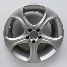 Laden Sie das Bild in den Galerie-Viewer, 1x Alufelge 18 Zoll 8.5&quot; 5x112 56ET A2054010700 Mercedes-Benz Rim Wheel