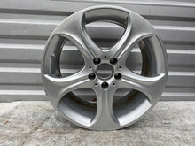 Laden Sie das Bild in den Galerie-Viewer, 1x Alufelge 18 Zoll 8.5" 5x112 56ET A2054010700 Mercedes-Benz Rim Wheel FEL2454066425wv