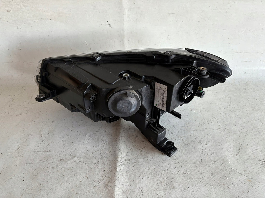 Frontscheinwerfer VW Caddy 2K8941006D 2K8941005B Ein Stück (Rechts oder Links) SCH6704845334cb