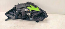 Laden Sie das Bild in den Galerie-Viewer, Frontscheinwerfer Toyota Yaris Rechts Scheinwerfer Headlight SCH8322214023wi