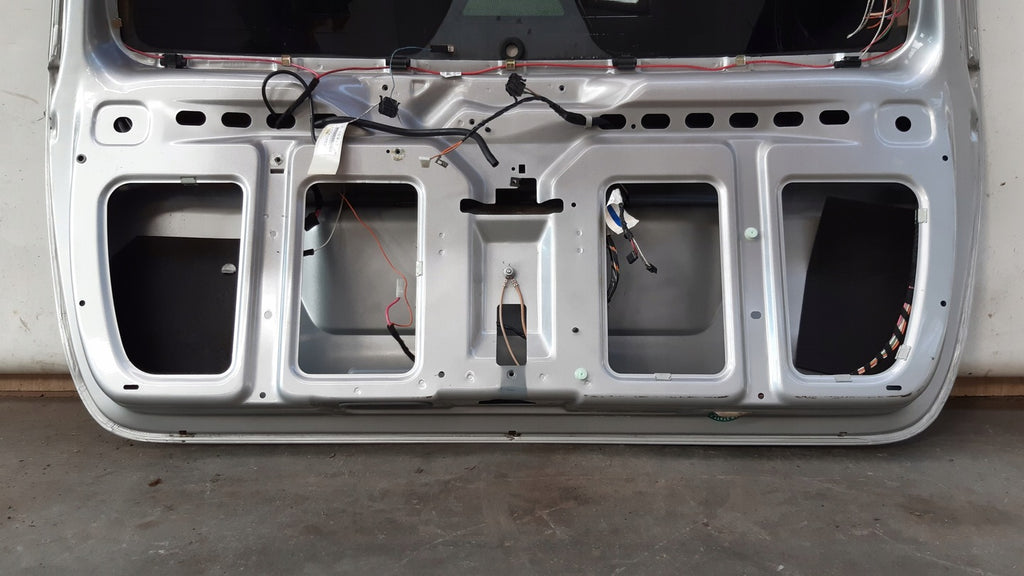 Heckklappe Mercedes-Benz W163 W212 Rückseite Schwarz kofferraumklappe Tailgate