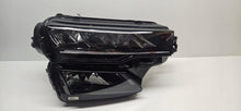 Laden Sie das Bild in den Galerie-Viewer, Frontscheinwerfer Skoda Karoq 57B941010 LED Rechts Scheinwerfer Headlight SCH9290773639mr