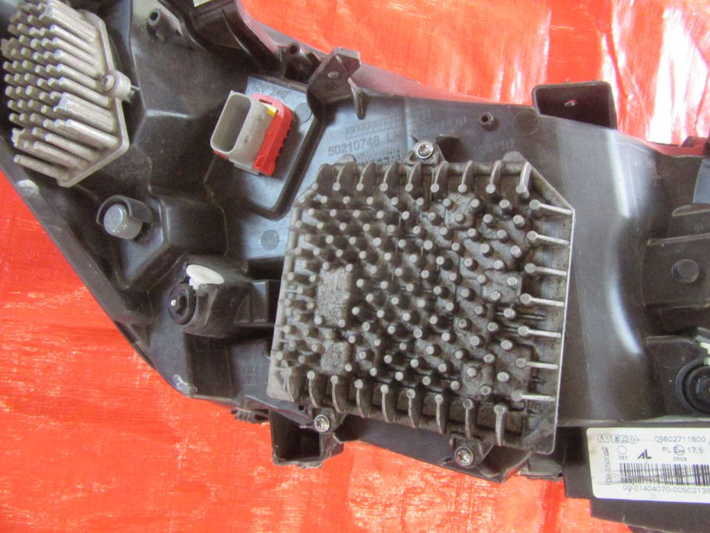Frontscheinwerfer Iveco Daily VI I 50210748 Links Scheinwerfer Headlight SCH3849330092kw