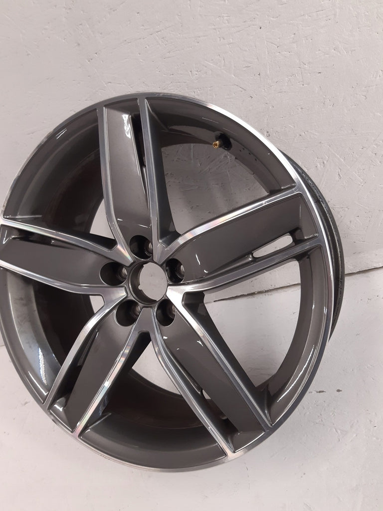 1x Alufelge 18 Zoll 7.5" 5x120 8XA601025-F Audi A1 8xa Rim Wheel