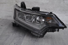 Laden Sie das Bild in den Galerie-Viewer, Frontscheinwerfer Mitsubishi Outlander III 8301C8-64 LED Rechts Headlight