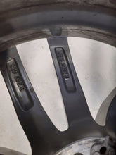 Load image into Gallery viewer, 1x Alufelge 18 Zoll 9.0" 5x112 44ET Grau 8093406 BMW Rim Wheel FEL4386346197qt