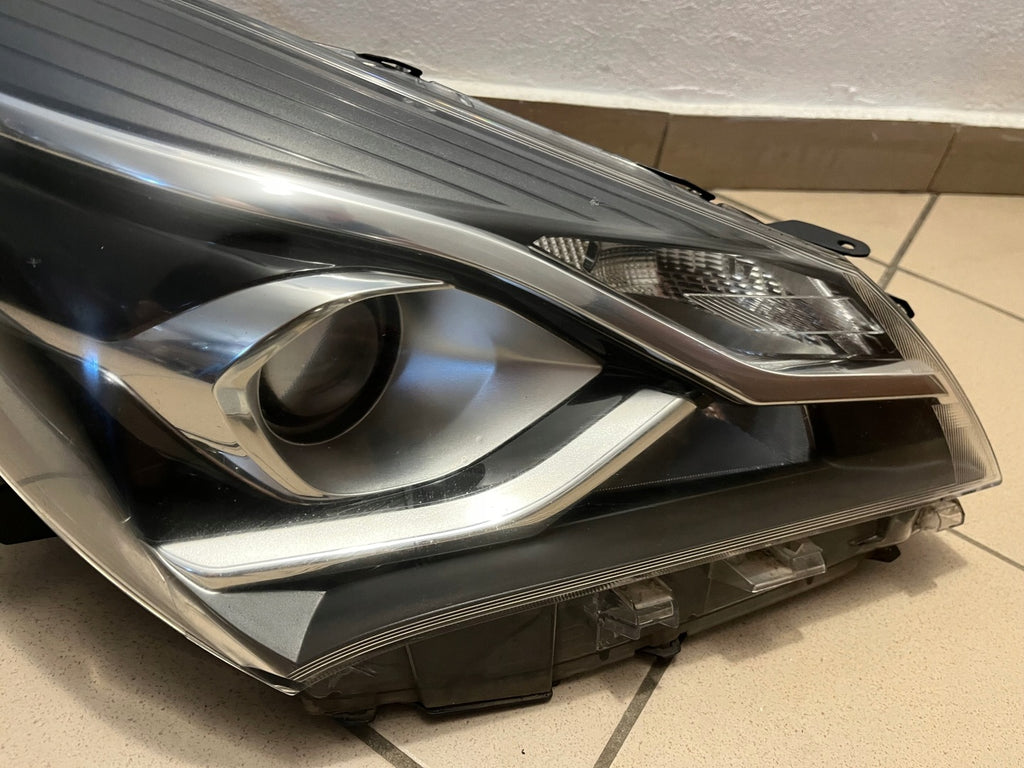 Frontscheinwerfer Toyota Yaris Rechts Scheinwerfer Headlight SCH4182991703yz