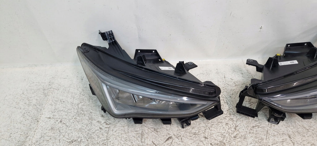 Frontscheinwerfer Cupra Born 10F941007L 10F941008 LED Rechts oder Links SCH1577449022rs