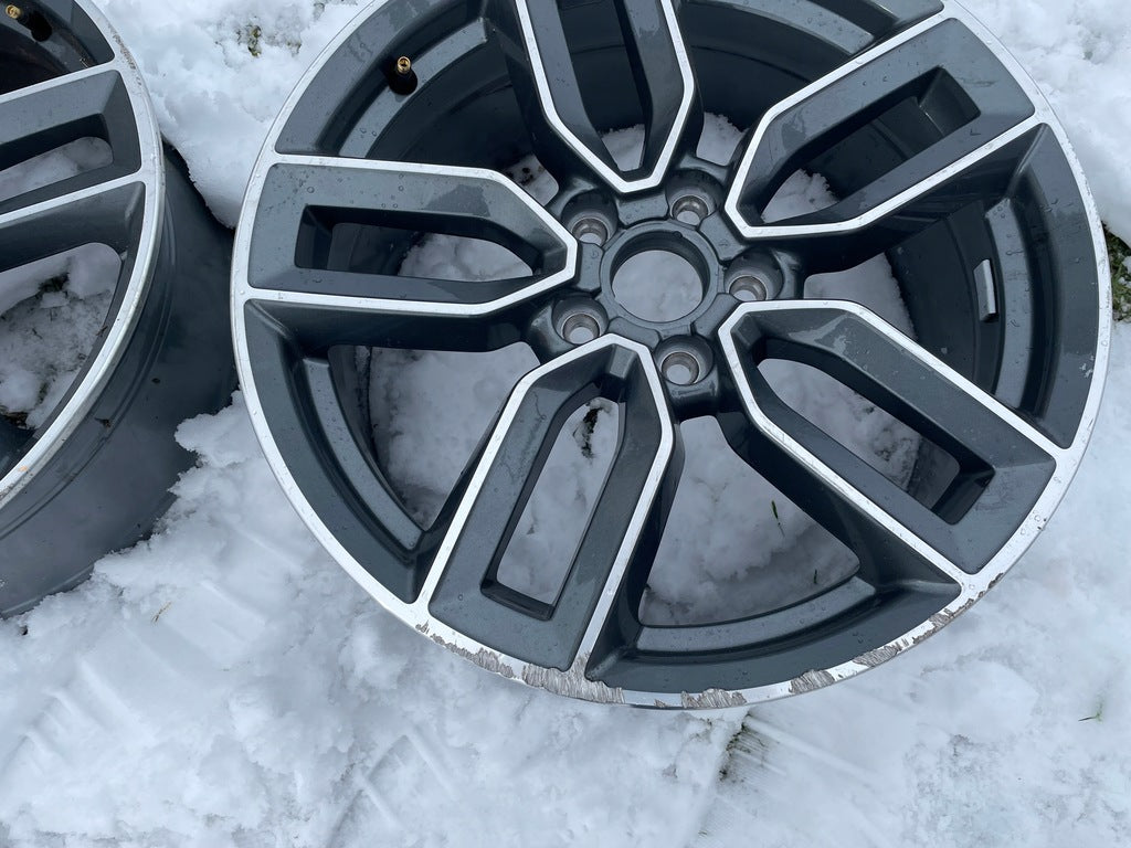 2x Alufelge 18 Zoll 7.5" 5x112 51ET Glanz Grau 8V0601025 Audi A3 Mg Rim Wheel FEL9717590961ms