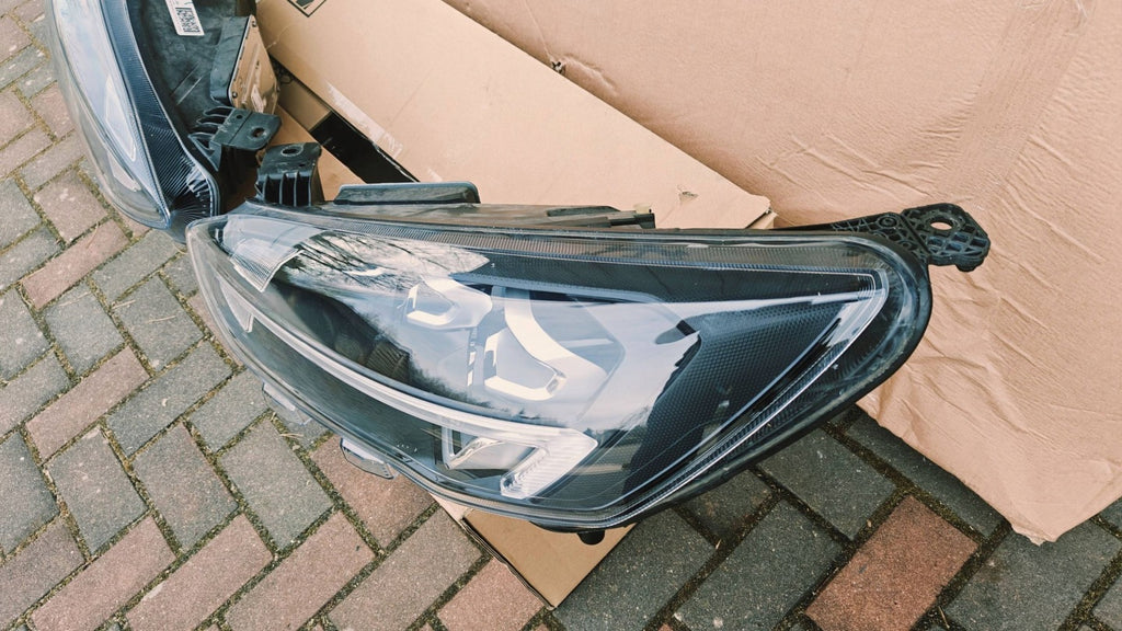 Frontscheinwerfer Ford Focus MX7B13E014EB MX7B13E015EB Links Headlight SCH6297513345ao