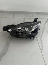 Laden Sie das Bild in den Galerie-Viewer, Frontscheinwerfer Mazda Cx3 D10E-51040 Links Scheinwerfer Headlight