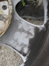 Load image into Gallery viewer, 1x Alufelge 16 Zoll 7.0&quot; 5x120 44ET 6779696 BMW Rim Wheel