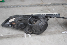 Laden Sie das Bild in den Galerie-Viewer, Frontscheinwerfer Honda Crv Cr-V III Ein Stück (Rechts oder Links) Headlight
