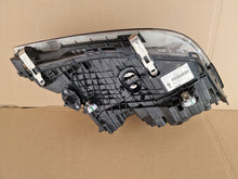 Laden Sie das Bild in den Galerie-Viewer, Frontscheinwerfer BMW 5 G31 G30 8499121-01 Links Scheinwerfer Headlight