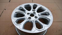 Load image into Gallery viewer, 1x Alufelge 17 Zoll 7.0" 4x108 37 5ET Glanz Silber GN15-F6B Ford Ecosport FEL7385923158np