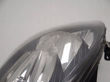 Laden Sie das Bild in den Galerie-Viewer, Frontscheinwerfer Opel Zafira B 24451044 0301214281 Xenon Rechts oder Links