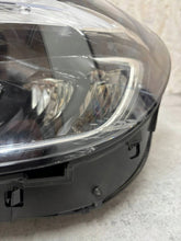 Laden Sie das Bild in den Galerie-Viewer, Frontscheinwerfer Mercedes-Benz W247 A2479065107 Links Scheinwerfer Headlight SCH2095107865gs