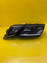 Laden Sie das Bild in den Galerie-Viewer, Frontscheinwerfer Skoda Octavia I 5E1941015F LED Links Scheinwerfer Headlight SCH5078451065xa