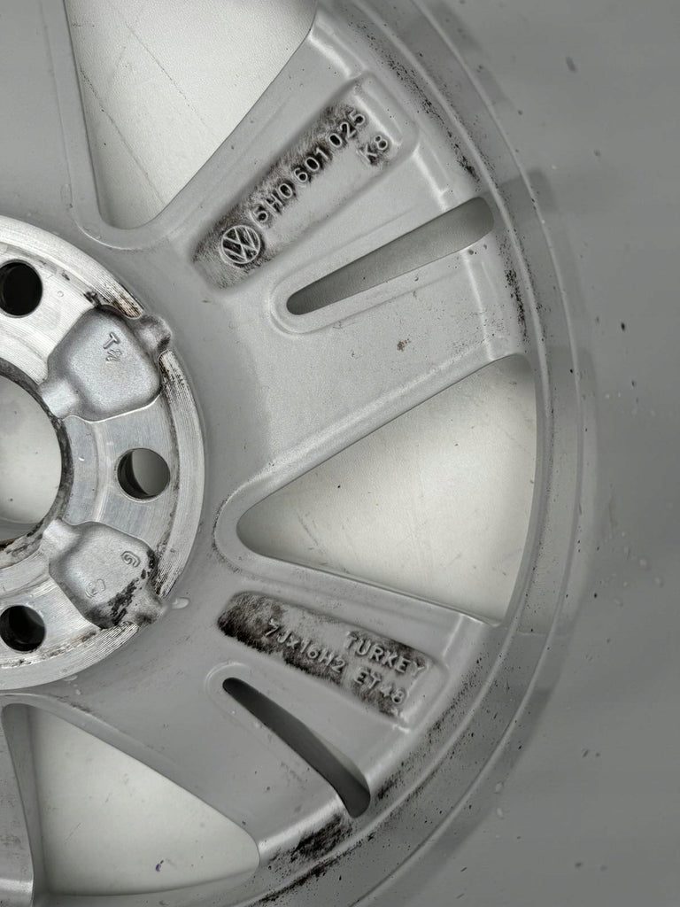 1x Alufelge 16 Zoll 7.0" 5x112 48ET 5H0601025 VW Rim Wheel