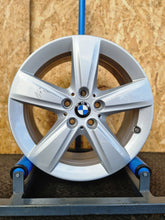 Laden Sie das Bild in den Galerie-Viewer, 4x Alufelge 17 Zoll 7.5" 5x112 54ET Silber 6855087 BMW Rim Wheel FEL1121515357my