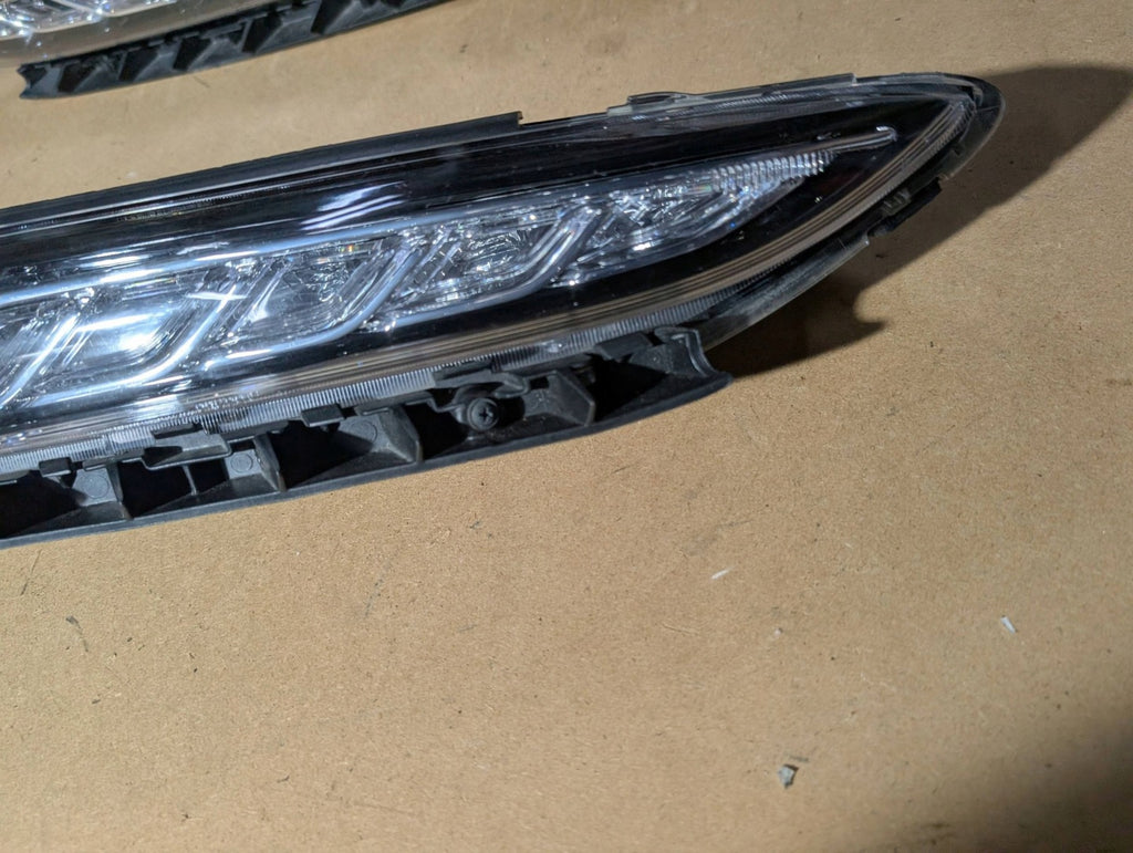 Frontscheinwerfer Hyundai Kona 92208-J9000 LED Rechts Scheinwerfer Headlight SCH1030339721ap