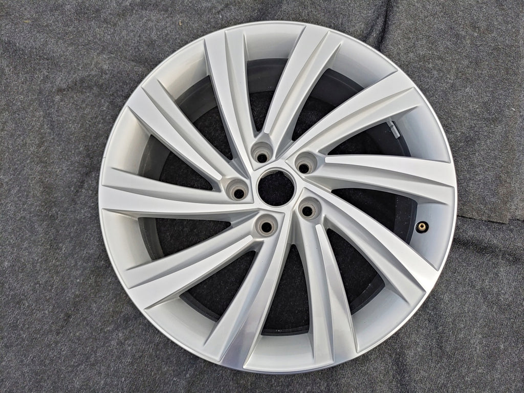 1x Alufelge 18 Zoll 7.5" 5x112 48ET Glanz Silber 5E3601025J Skoda Octavia 5e3 Iv FEL1579918062kl