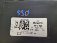 Laden Sie das Bild in den Galerie-Viewer, Frontscheinwerfer VW Polo 2G1941036C Rechts Scheinwerfer Headlight