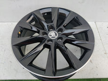 Laden Sie das Bild in den Galerie-Viewer, 1x Alufelge 17 Zoll 7.0&quot; 5x100 46ET Glanz Schwarz 5JJ601025 Skoda Rapid