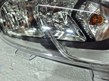 Laden Sie das Bild in den Galerie-Viewer, Frontscheinwerfer Ford Fiesta H1BB-13W029-AD Rechts Scheinwerfer Headlight SCH9448756483kb