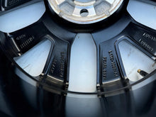 Laden Sie das Bild in den Galerie-Viewer, 1x Alufelge 17 Zoll 7.0&quot; 5x108 47 5ET L1TC-1007-KA Ford Puma Rim Wheel
