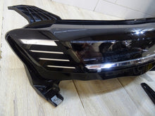 Laden Sie das Bild in den Galerie-Viewer, Frontscheinwerfer Renault Megane E-Tech 260103279R LED Rechts Headlight SCH1179896278et