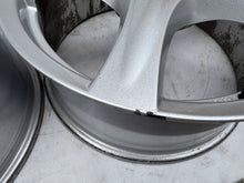 Load image into Gallery viewer, 4x Alufelge 17 Zoll 7.0" 5x114.3 49ET Glanz Silber 42R7705 Hyundai I Rim Wheel FEL4031769148pm