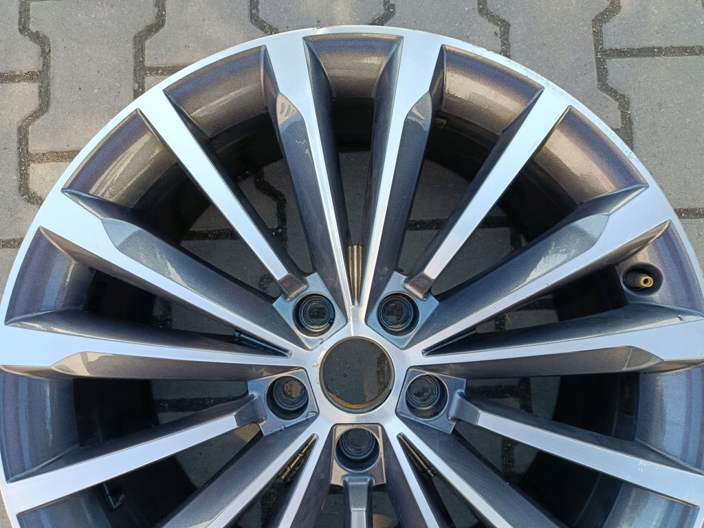 1x Alufelge 19 Zoll 8.0" 5x112 44ET Glanz Silber 3V0601025AM Skoda Superb Iii FEL9670903971di