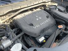 Laden Sie das Bild in den Galerie-Viewer, Motor Mitsubishi Outlander II 6B31 3.0 220PS 162kW 213TKm 2007 Benzin Unkomplett MOT8476731537nr