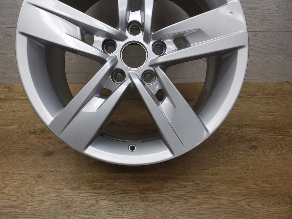 1x Alufelge 17 Zoll 7.0" 5x112 5F0601025T Seat Leon Rim Wheel