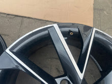 Laden Sie das Bild in den Galerie-Viewer, 1x Alufelge 19 Zoll 8.0&quot; 5x112 45ET Glanz Graphit 57A601025R Mg Kodiaq Rim Wheel