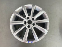 Load image into Gallery viewer, 1x Alufelge 17 Zoll 6.5&quot; 5x112 41ET 3G0601025C VW Passat B8 Rim Wheel