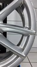 Load image into Gallery viewer, 1x Alufelge 18 Zoll 8.5" 5x112 44ET Glanz Silber 6880684 BMW G05 Rim Wheel FEL7896166599oa