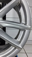 Laden Sie das Bild in den Galerie-Viewer, 1x Alufelge 18 Zoll 8.5" 5x112 44ET Glanz Silber 6880684 BMW G05 Rim Wheel FEL7896166599oa