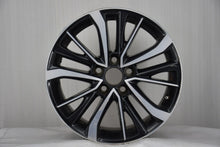Load image into Gallery viewer, 1x Alufelge 17 Zoll 7.0" 5x114.3 45ET Glanz Mg Rim Wheel FEL6616556219kn